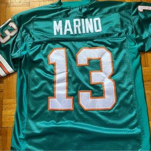 Mitchell & Ness Dan Marino throwback 1984 Miami Dolphins jersey